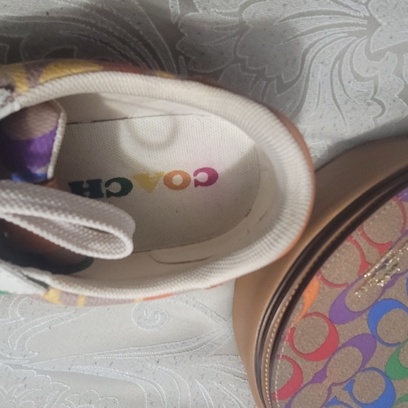 Coach shoes - Picture 3 of 3